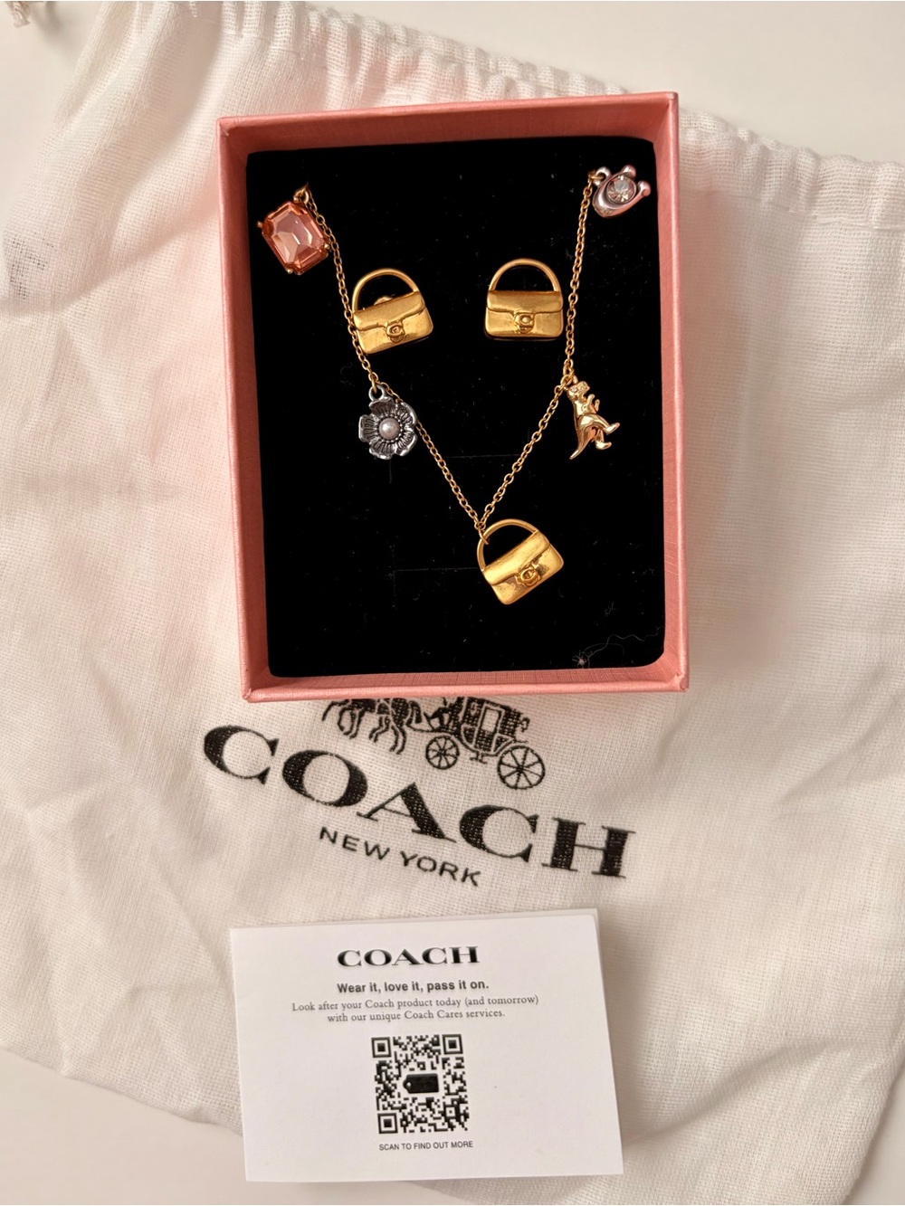 Mini Handbag Charm Bracelet and Tabby Stud Earrings matching set. - Picture 2 of 6